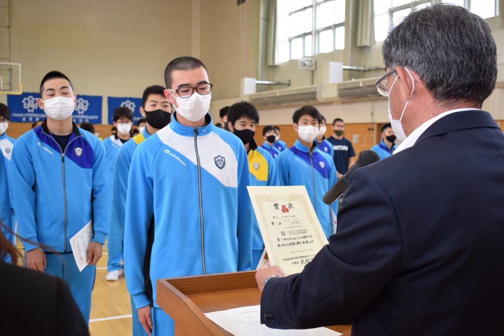 支部大会表彰と全道大会壮行会を行いました! 日本体育大学附属高等支援学校 支部大会表彰と全道大会壮行会を行いました! 日本体育大学附属高等支援学校